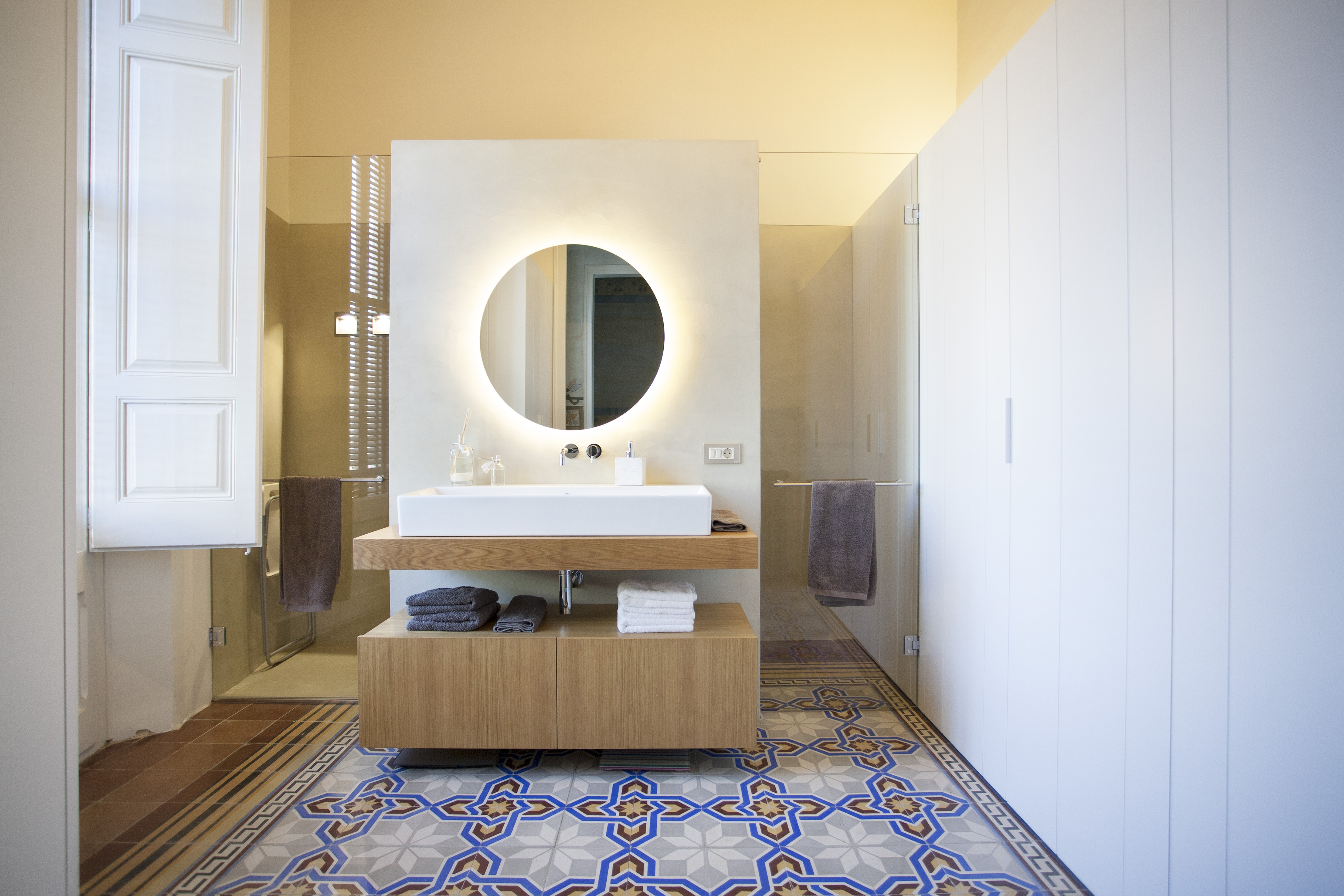 Proyectos de baños atemporales | Maite Prats | © Medir Cucurull