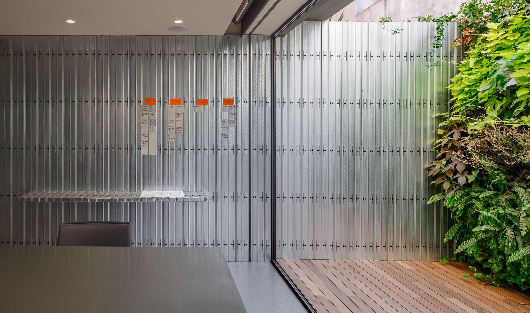 Oficinas Guix Laminat-4 | © Marc Torra